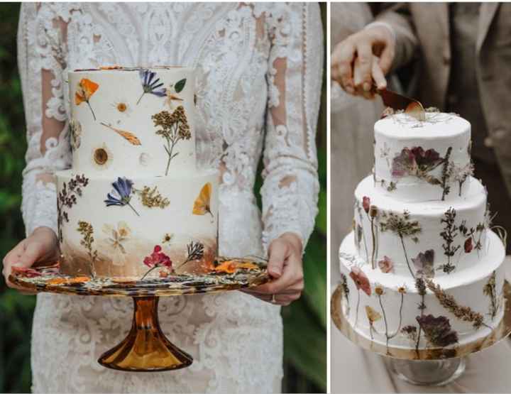 Gâteau de mariage avec fleurs séchées - 6