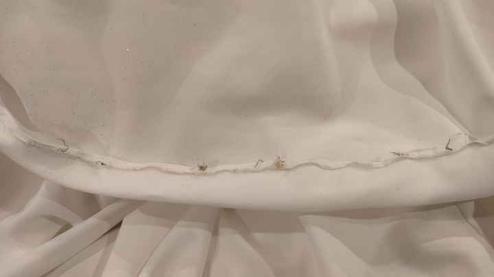 Nettoyage robe : reste des traces de terre... - 3