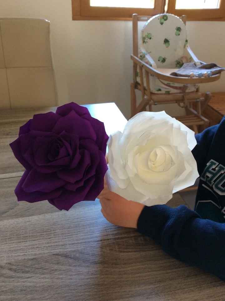 Rose thème blanc et violet