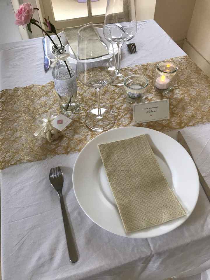 Deuxième essaie table , toujours pas satisfaite . - 1