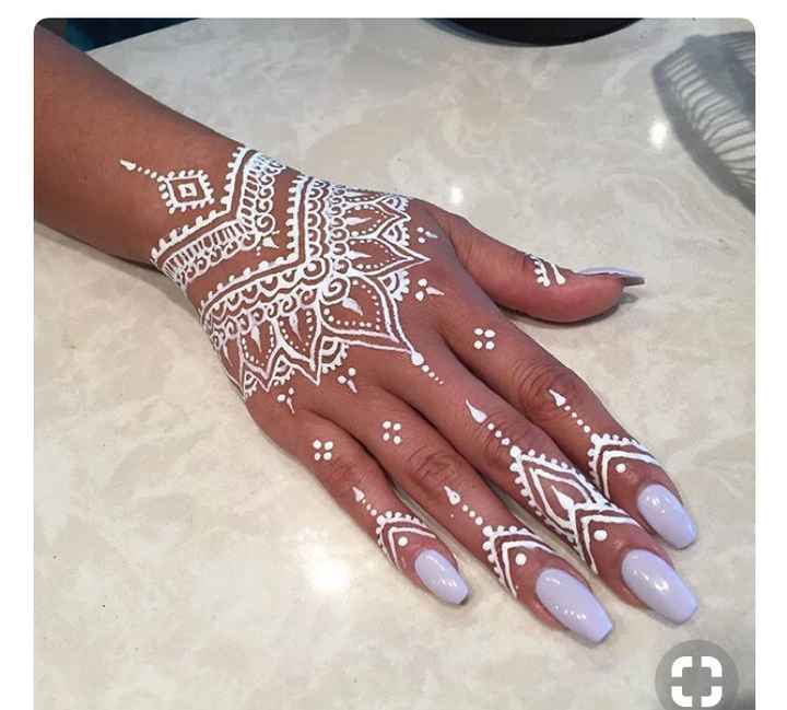 Quel genre de dessins en henné - 3