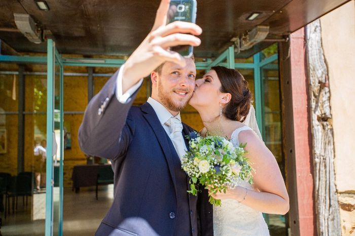 Selfie de mariés