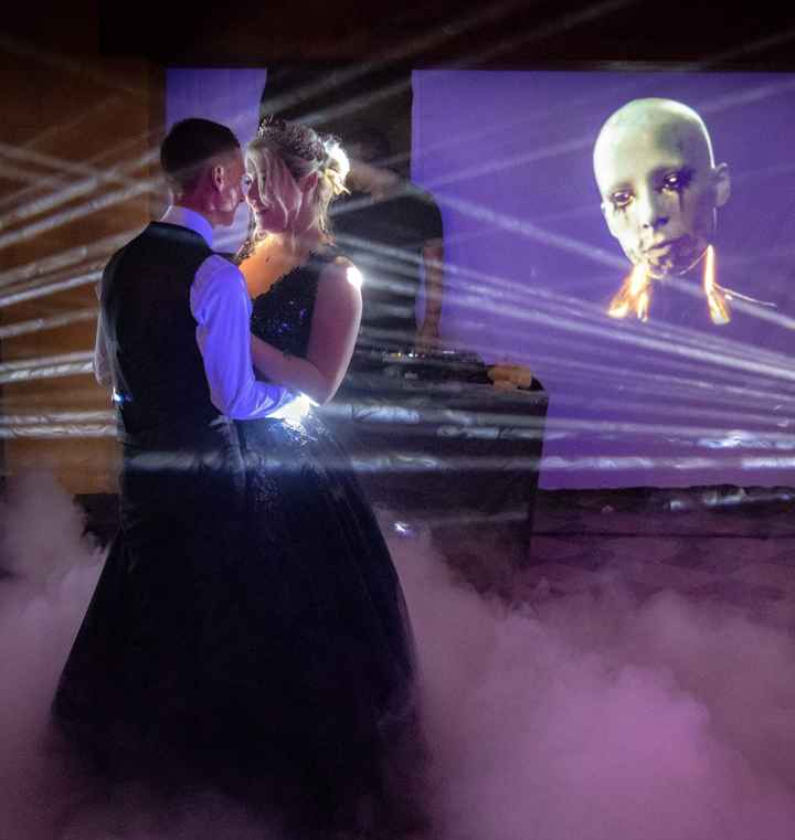 Sur quelle musique...vas-tu faire ton ouverture de bal ?🎵 - 2