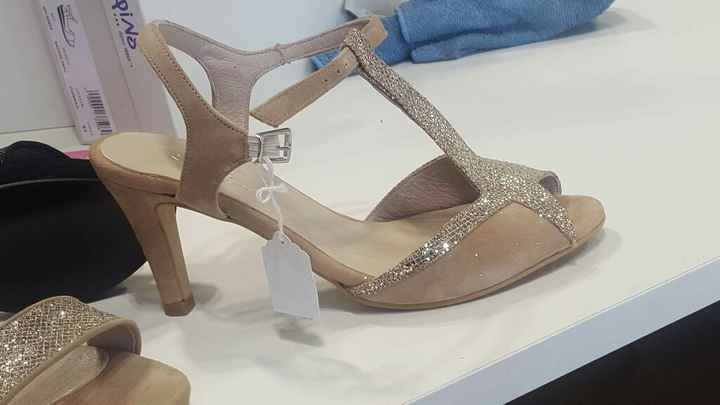 Sos chaussures!? - 1