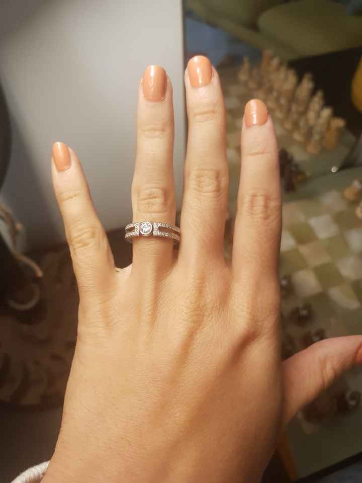 Bague de fiançailles photo - 1