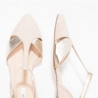  Chaussures plates .. - 1