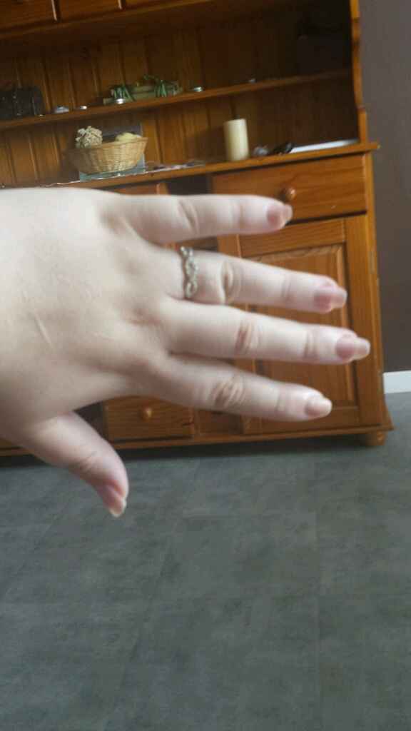 Mettre des faux ongles pour son mariage ? - 1