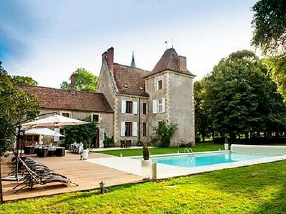 Lieu trouvé !! petit château de cendrillon dans la nièvre - 2