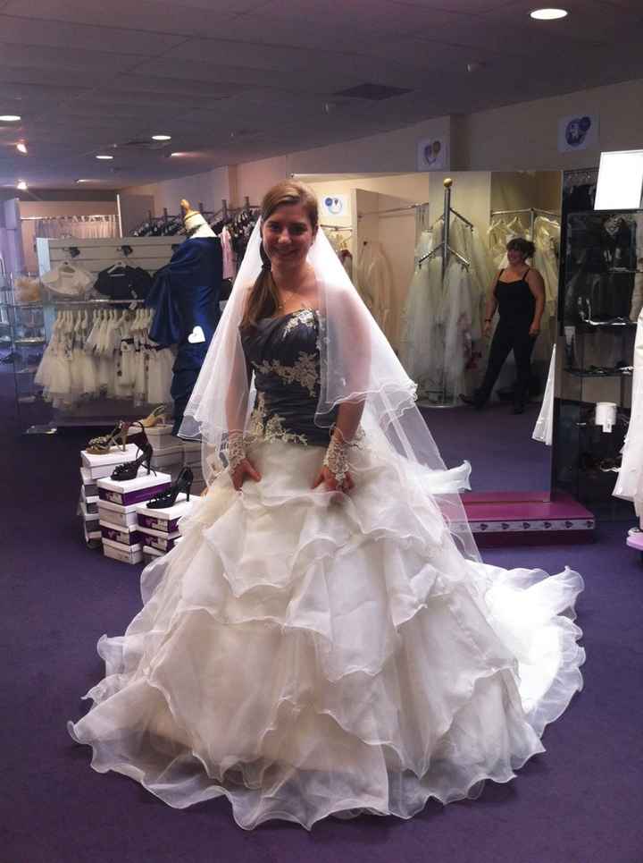 Que celles qui ont trouvé the robe lèvent la main !!! - 1