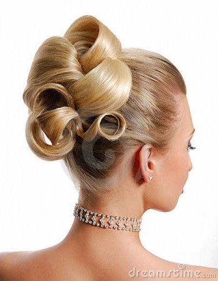 Chignon bouclé