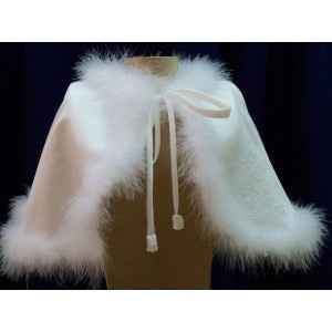petite cape fausse fourrure