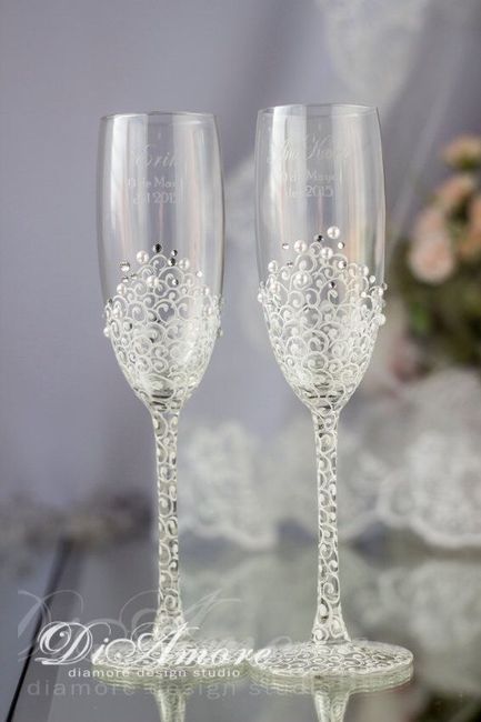 Coupes de champagne des mariés. - 3