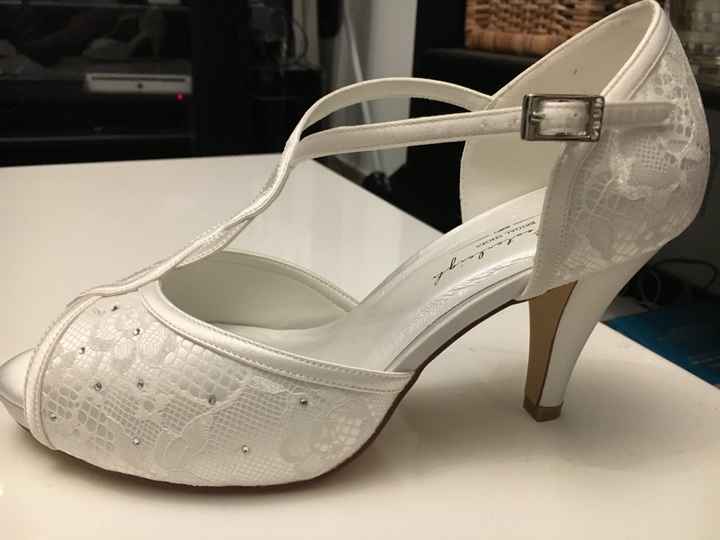 Chaussures site "instants précieux" - 1