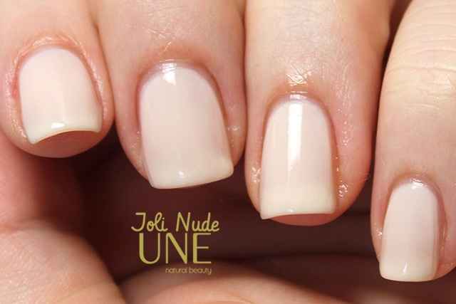 Nude blanc