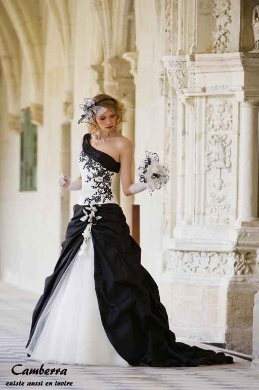 LA robe - Eglantine Création : Camberra (2012)