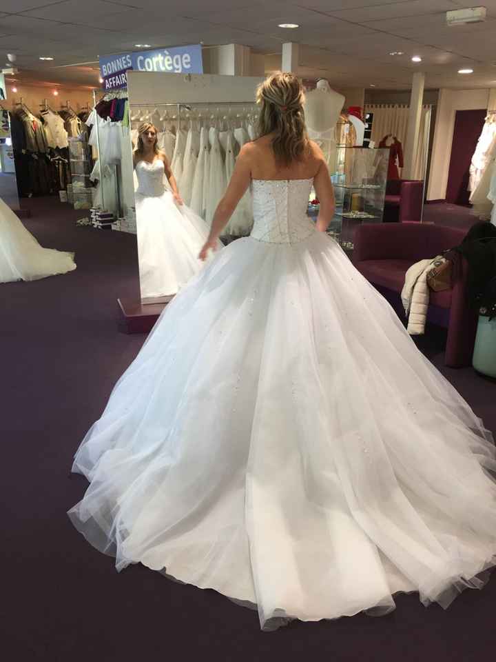 Essaye robe de mariée hésitation - 1