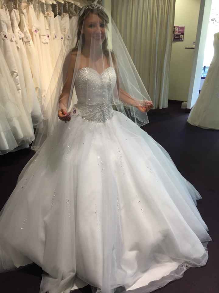 Essaye robe de mariée hésitation - 3