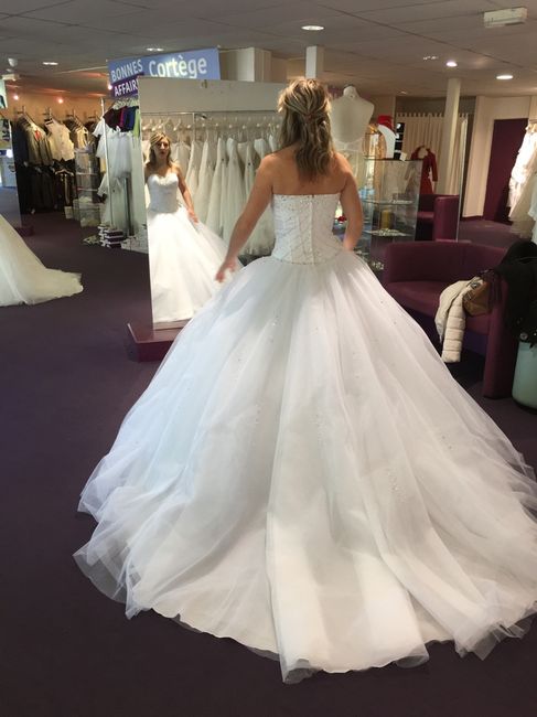 Essaye robe de mariée hésitation - 1