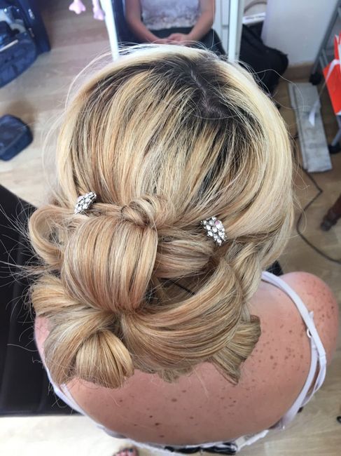 Essais coiffure et coiffeuse trouvé qu'en pensez vous ? - 1