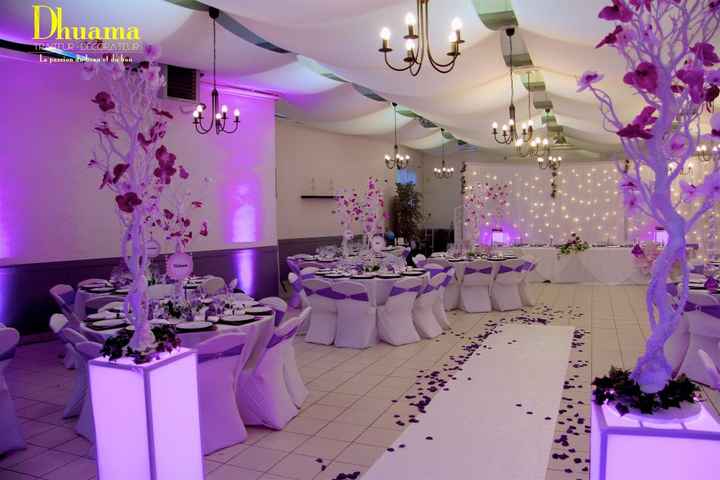 avec les chaises sans les noeuds