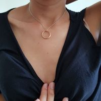 1 seul point d'attache mais chaine plus courte