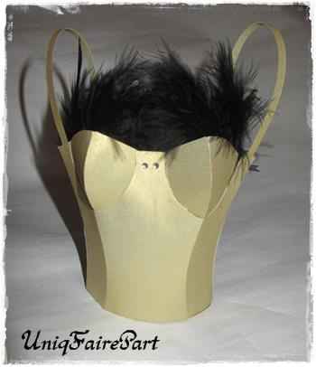 mes marque place / draget il seront fuchia avec plume noir!!!