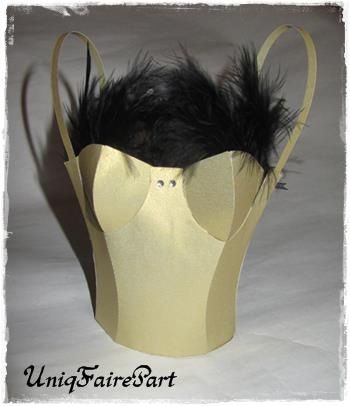 mes marque place / draget il seront fuchia avec plume noir!!!