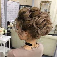 Dites-moi quelle COIFFURE vous aimez et je vous dirai quel type de mariée vous êtes - 1