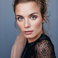 Recherche robe, coiffeur et maquilleur - 5