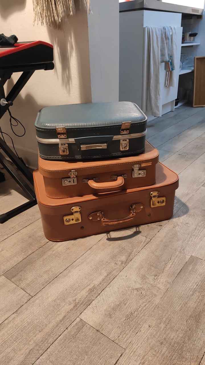 3 belles valises vintage