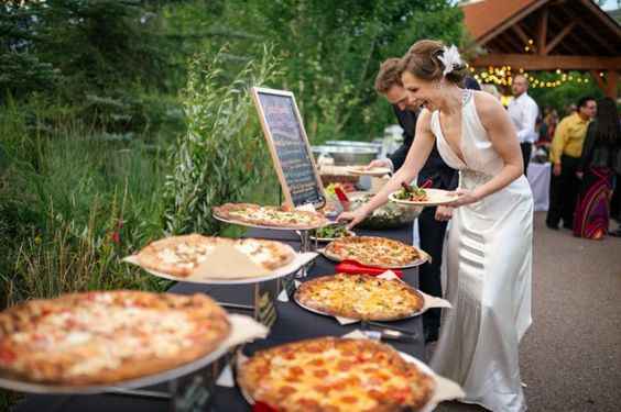  Et après on dit que les buffets de mariage c'est moche... - 1