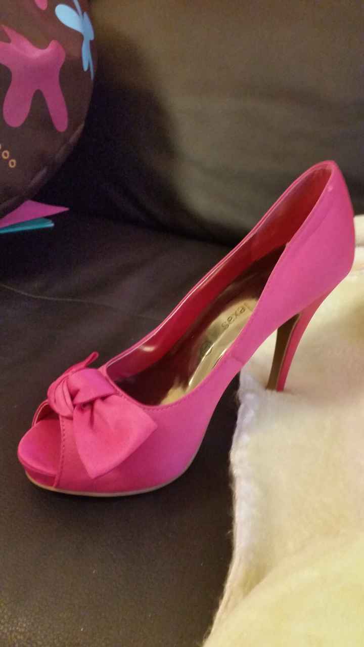 Cherche escarpins fuschia taille 39 - 1