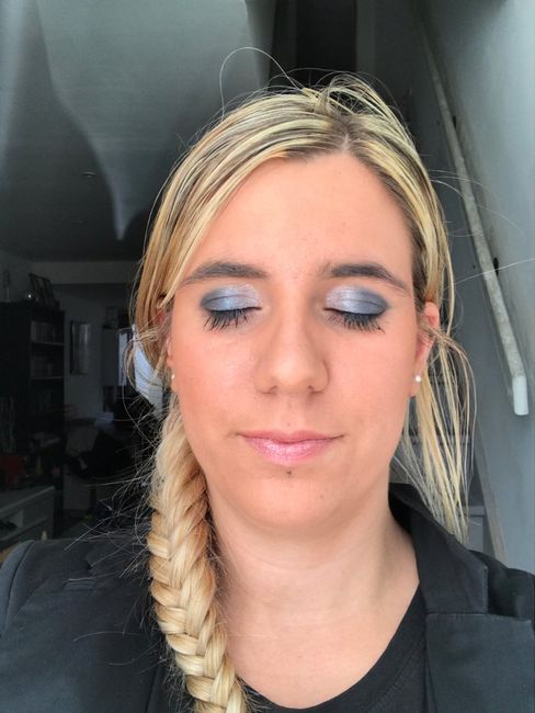 Troisieme essaie maquillage - 2