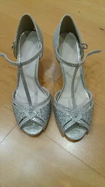 Chaussures et parure trouvés ! - 3