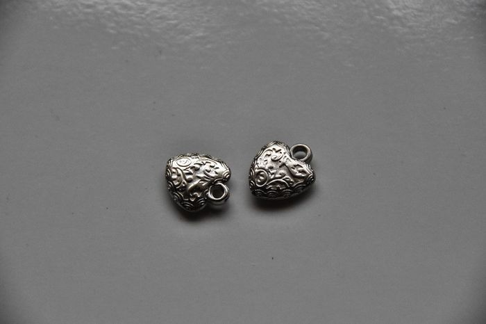 19 attaches coeur métalliques