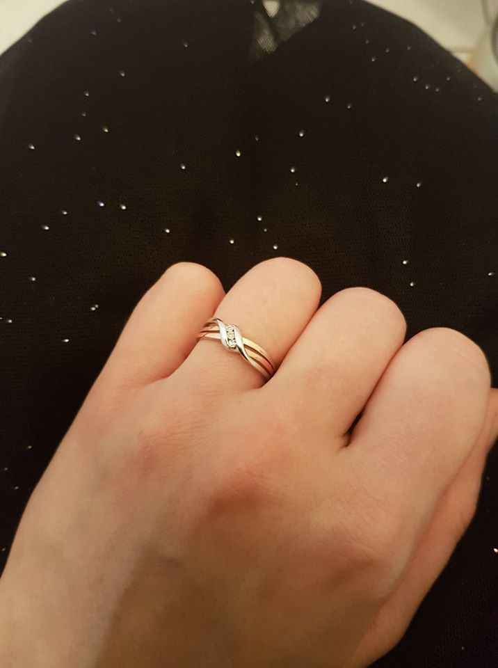 Voila ma précieuse ! Premier cadeau/surprise de mon homme en total autonomie 