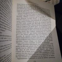 Livre en forme de coeur - 1