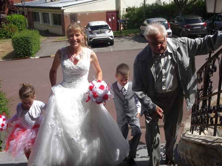 je monte les marche au bras de mes enfants