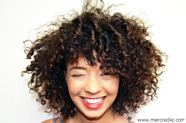 cheveux bouclés 