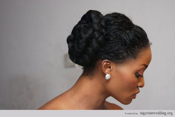 chignon avec rajouts fins et a demi nattés
