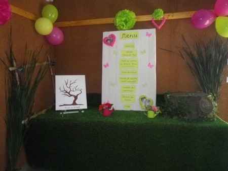 Urne en rondin de bois à droite