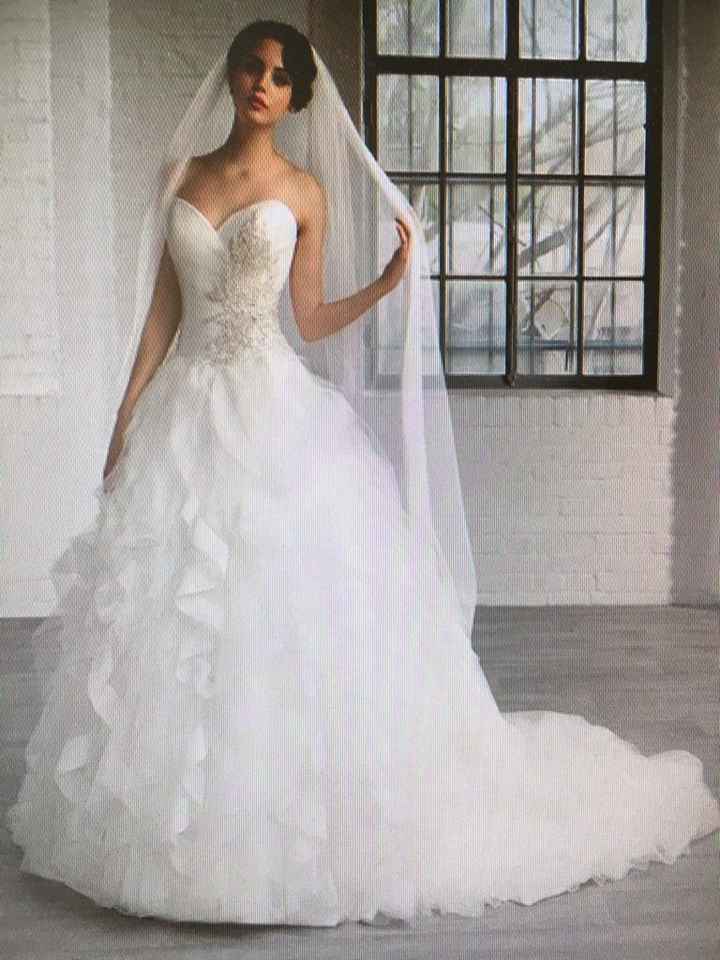 Sos je recherche cette robe!!! - 1