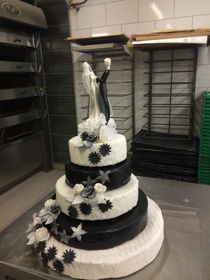 Wweddingcake - 1