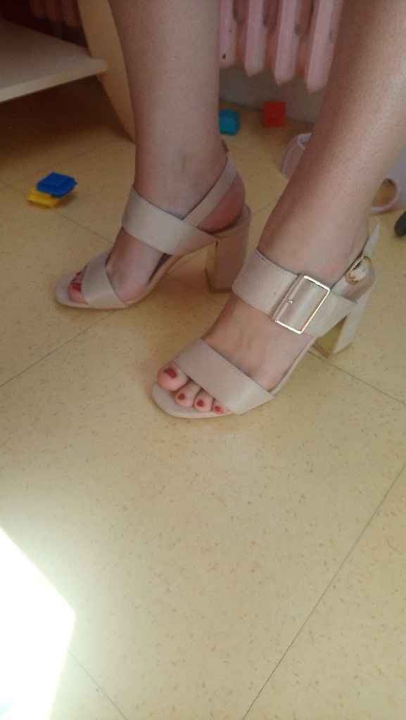 Chaussures trouvée - 1