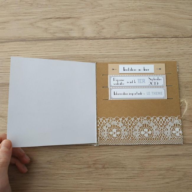 Deuxième page, avec cartons d'infos supplémentaires