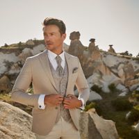 costume de mariage beige clair Trouville adulte et enfant 2025-2026