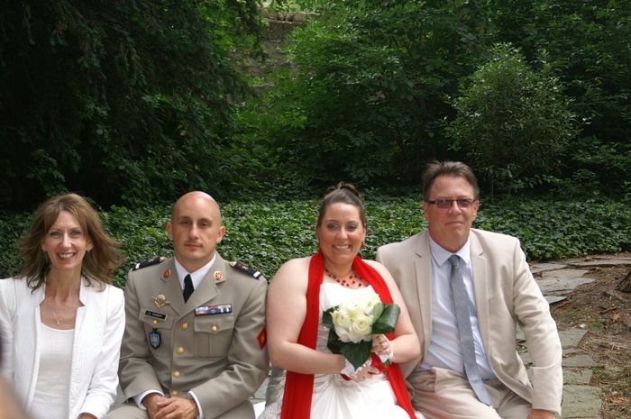 Les mariés avec les parents de la mariée