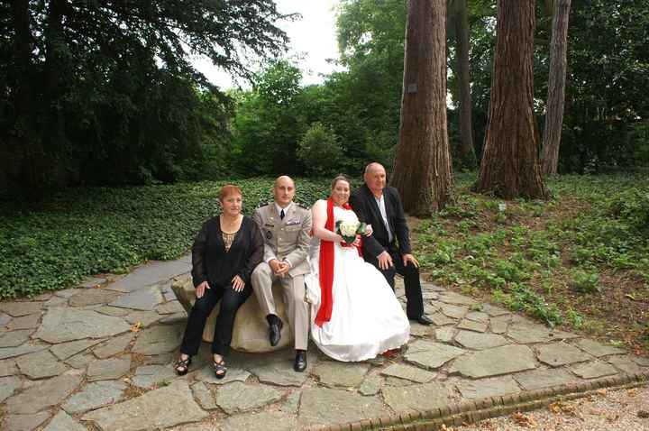 Les mariés avec les parents du marié