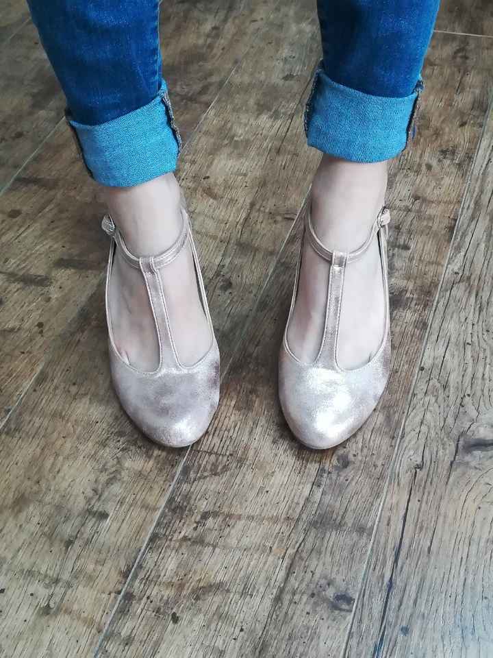 Chaussures trouvées ! 👠 - 1