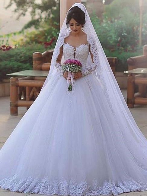 Robe princesse dentelle manches longues grand voile